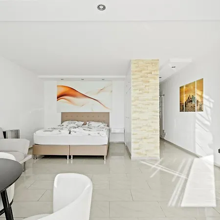 Panoramasuite 81 - See- Und Bergblick Sowie Beheizter Indoor-pool Apartman Oberteuringen