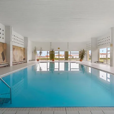 Apartman Panoramasuite 81 - See- Und Bergblick Sowie Beheizter Indoor-pool Oberteuringen