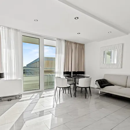 Apartman Panoramasuite 81 - See- Und Bergblick Sowie Beheizter Indoor-pool